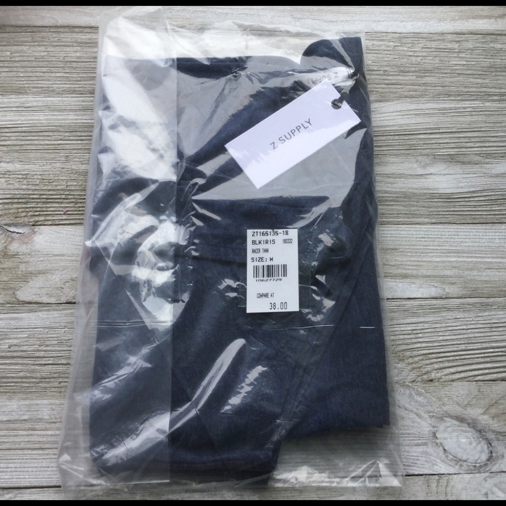 Z SUPPLY FITNESS Dk Blue Pocket Racer Burnout Tank - Picture 6 of 8